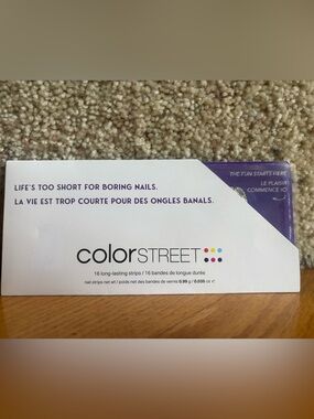 Color Street "Roaring Good Time " nail strip set